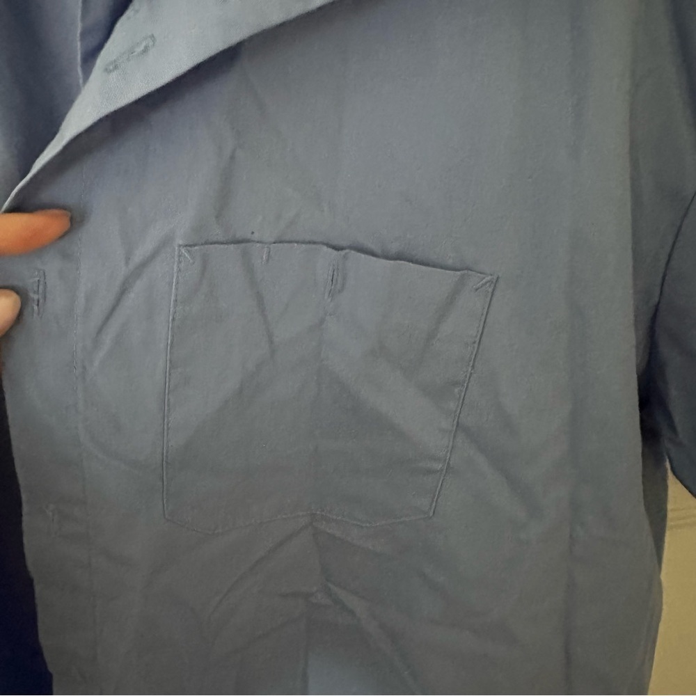 Men’s Blue Button Down Short Sleeve Shirt - Picture 3 of 8